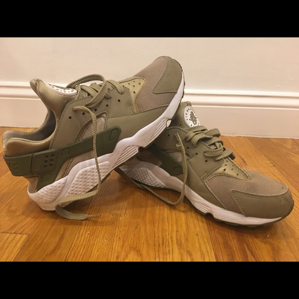 Authentic Mens Nike Huarache 10.5